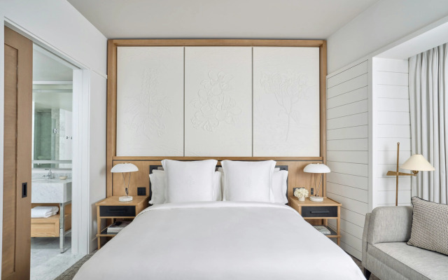 Отель Four Seasons New Orleans