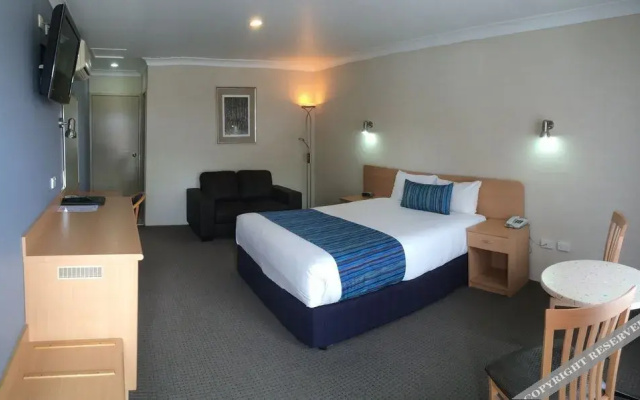 Edward Parry Motel
