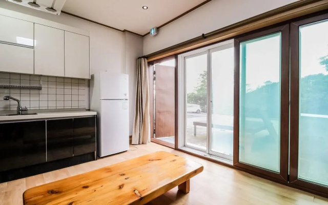 Tongyeong Business Hotel