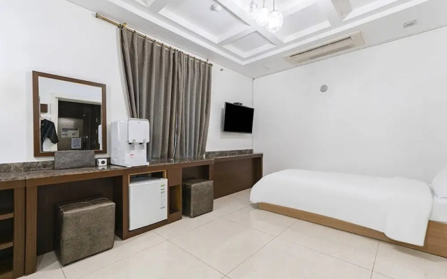 Ciel Hotel