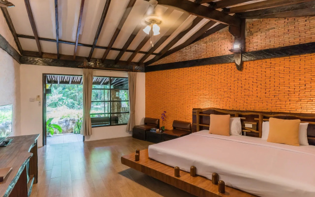 Home Phutoey River Kwai Hotspring & Nature Resort