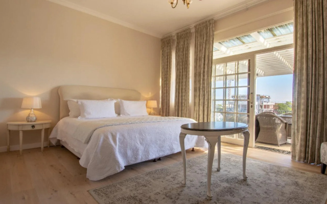 Rhonda's Manor Boutique Guest House