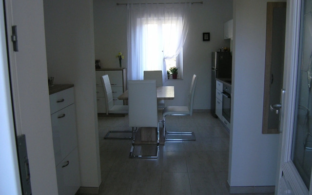 Apartment Marisa 2 in Cres