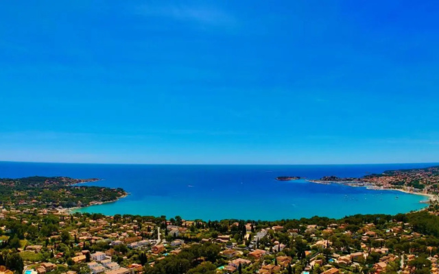 Bastide provençale vue mer à 5 min de la plage