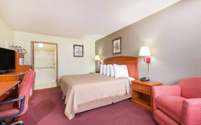 Days Inn by Wyndham Paintsville