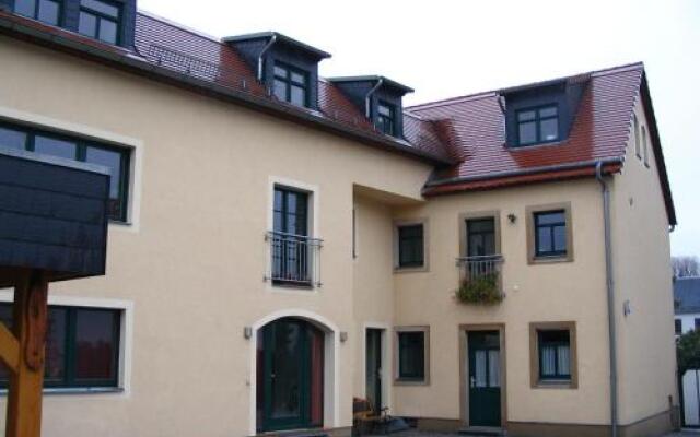 Отель Alte Gärtnerei Dresden Германия, Дрезден - отзывы, цены и фото номеров - забронировать отель Alte Gärtnerei Dresden онлайн вид на фасад