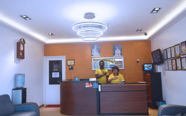 Twin Star Hotel