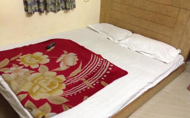 Hotel Sudarshan Palace Backpackers комната для гостей