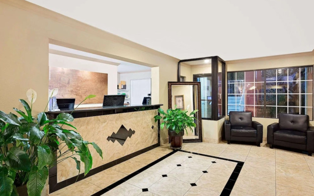 Days Inn - Fort Walton Beach