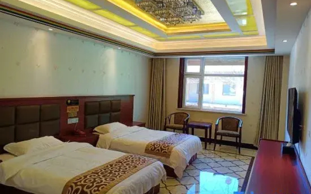 Tusi Mansion Inn (Western Tu Ethnic Culture Village Branch)