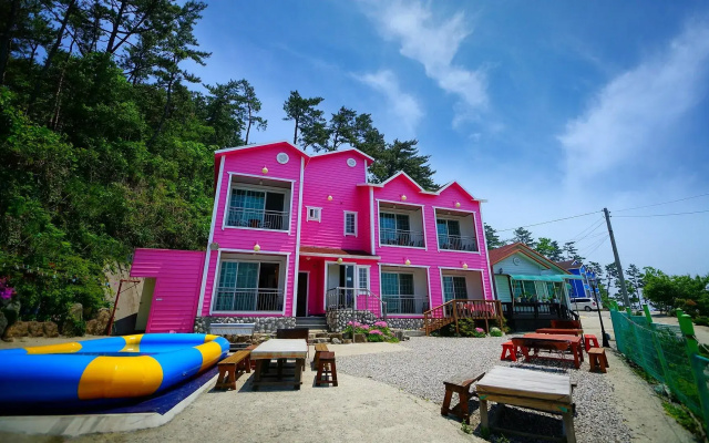 Buan Bada Poongkyung Pension