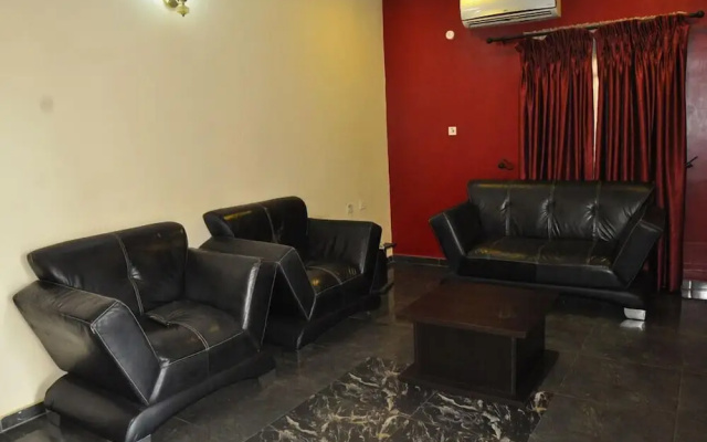 Transtell Suites & Service Apartments