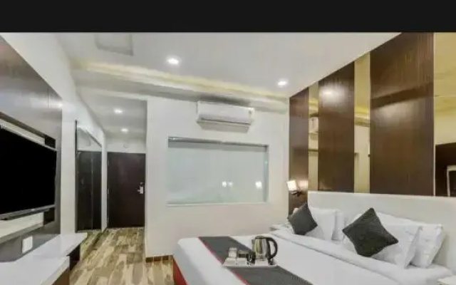 OYO 91981 Hotel Raas