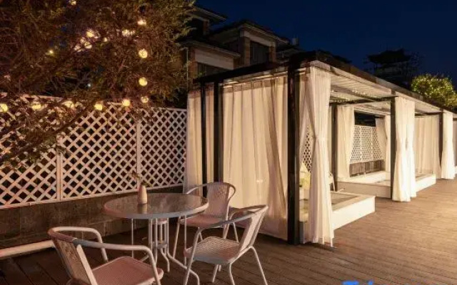 Wangyunju • Courtyard Hot Spring• Garden Homestay ( Century City Store)