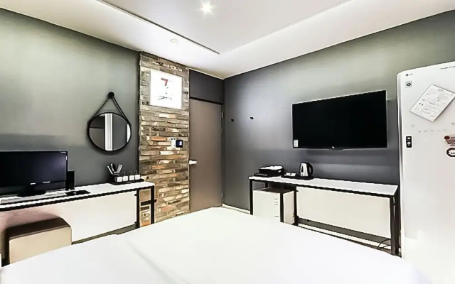 Gwangju Sinandong Hotel Geogijoa