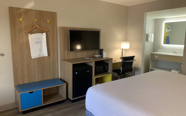 Days Inn by Wyndham Atlanta Stone Mountain