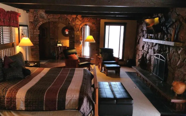 Lodge At Sedona