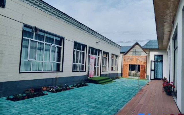 Nalatilai Shilu Homestay