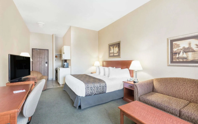 Ramada by Wyndham Clairmont/Grande Prairie