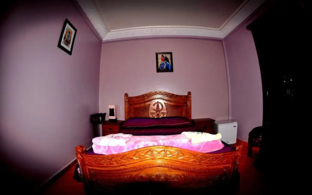 Auberge Surf Town