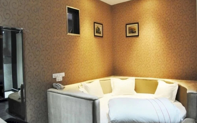 Yajiaxin Hotel