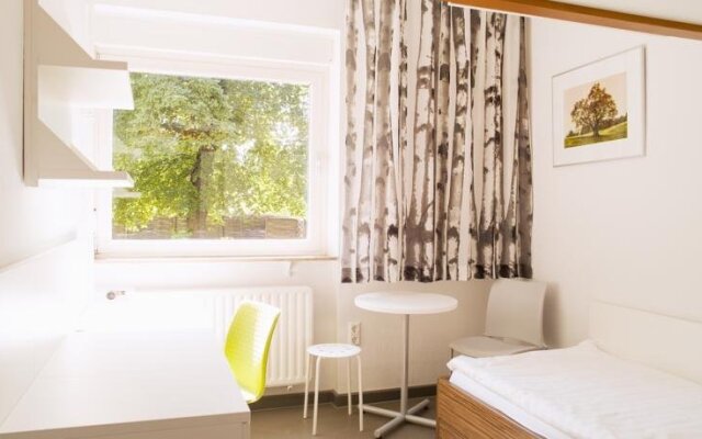 Отель Studentenhotel Hubertusallee комната для гостей