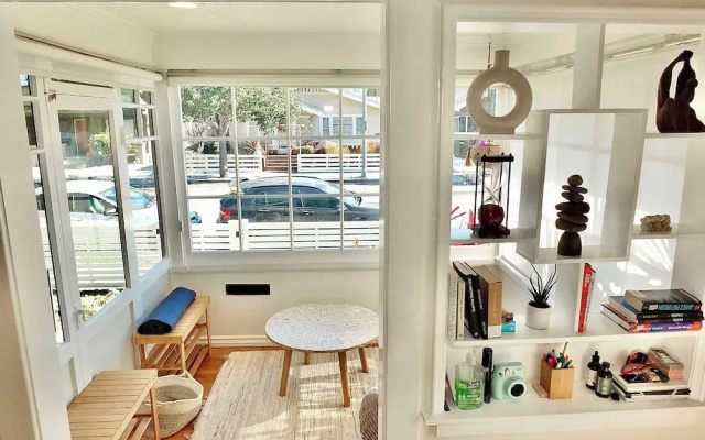 Beach City Craftsman - Walk to Beach