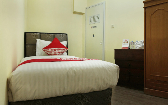 OYO 146 Menteng Residence Near Kementerian Perencanaan Pembangunan Nasional/Badan Perencanaan Pembangunan Nasional (Kementerian PPN/Bappenas)