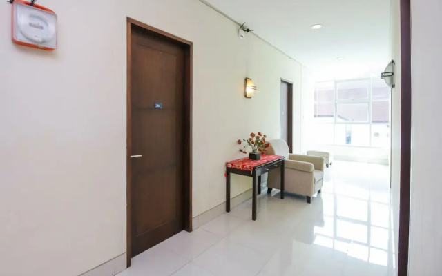 Airy Blok M Melawai Sepuluh 12 Jakarta