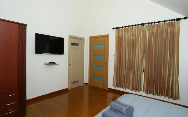Green Residence Pool Villa