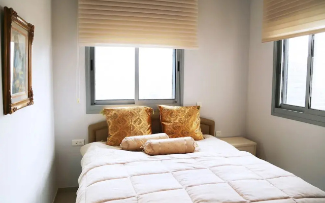 Luxury With Stunning View And Parking