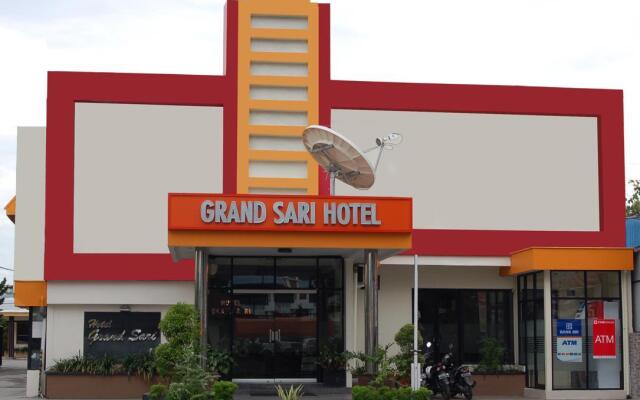 Grand Sari Hotel In Padang Indonesia From None Photos - 