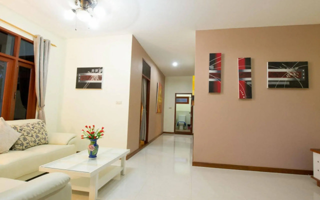 爱沙万别墅酒店(Aisawan Villas)