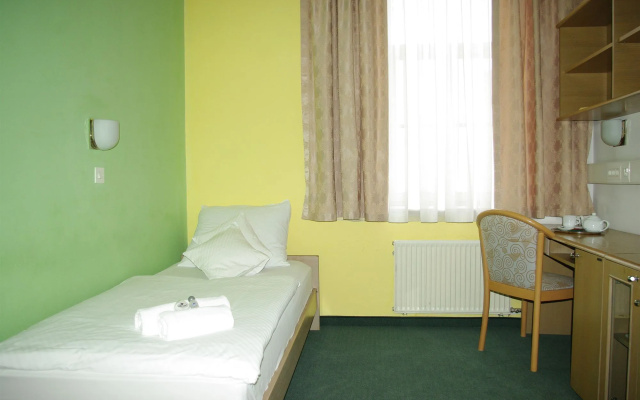B&B HOTEL Maribor UNI Hostel