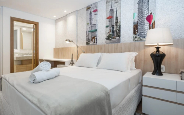 Maravilhoso e Luxuoso Apto Central Acomoda at 6 h Spedes