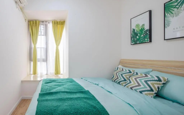 ChengDu JinNiu·ChunXi Road Locals Apartment 00129440