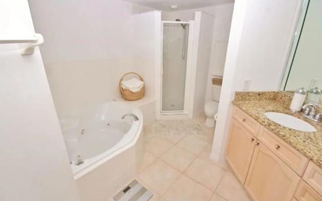 Oceanwalk 5-406 Apartment 2