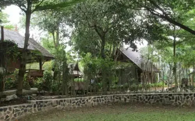 Mams Village