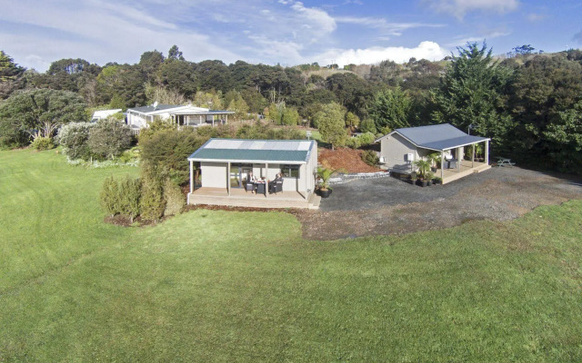 Auckland Country Cottages