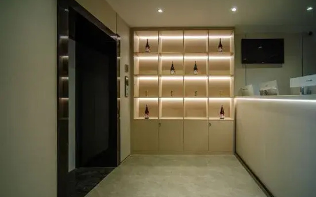 Qianyu Hotel (Qingdao Beizhan East Square)