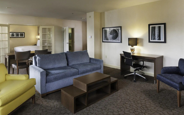DoubleTree by Hilton Williamsburg