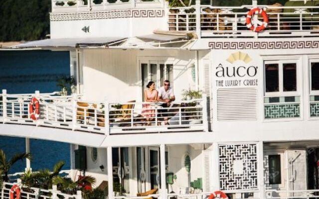Отель The Au Co Cruise - Managed by Bhaya Cruise вид на фасад