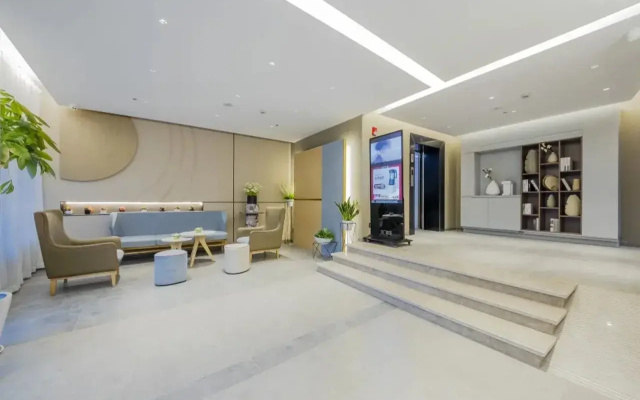 Home Inn Shanghai Nanjing Road Pedestrian Street Huanghe Road Branch