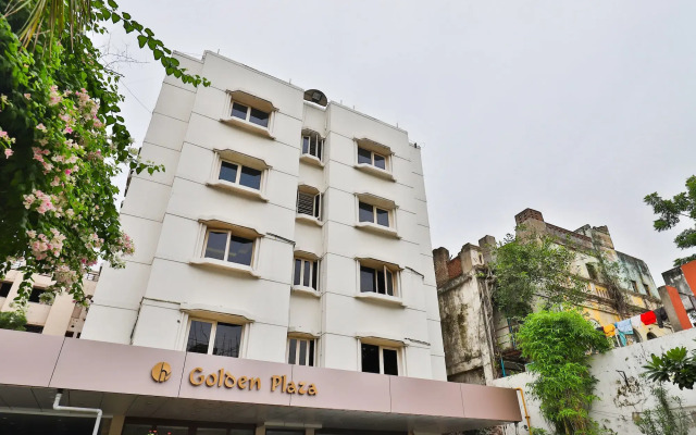 OYO 2351 Hotel Golden Plaza