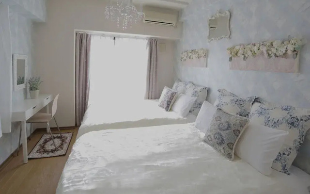 Grand Court Namba 601
