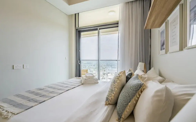 Modern and Cozy Condo With Unobstructed City Views