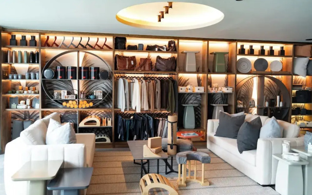 Eh Boutique Experience