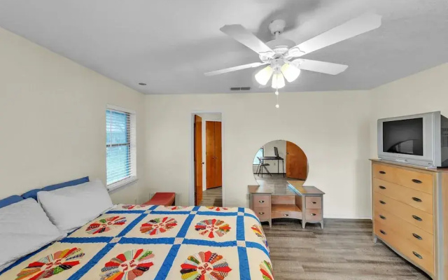 Lake House At Granbury 3 Bedroom Home