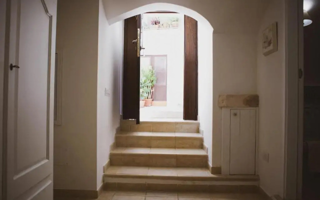 Home 5 - Fra Leone
