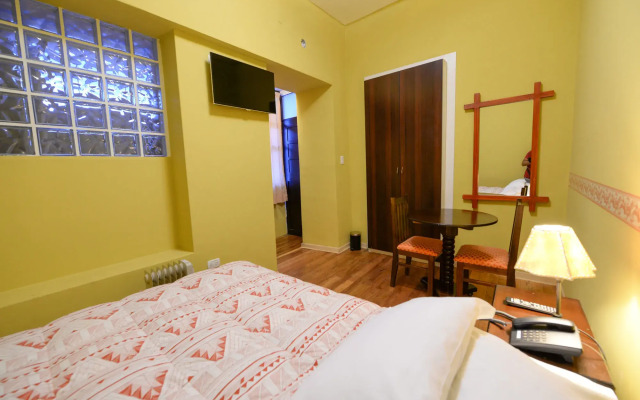Yabar Hotel Plaza